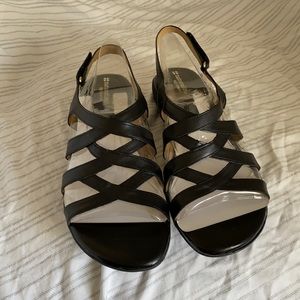 Brand new black Naturalizer Cadence sandal.